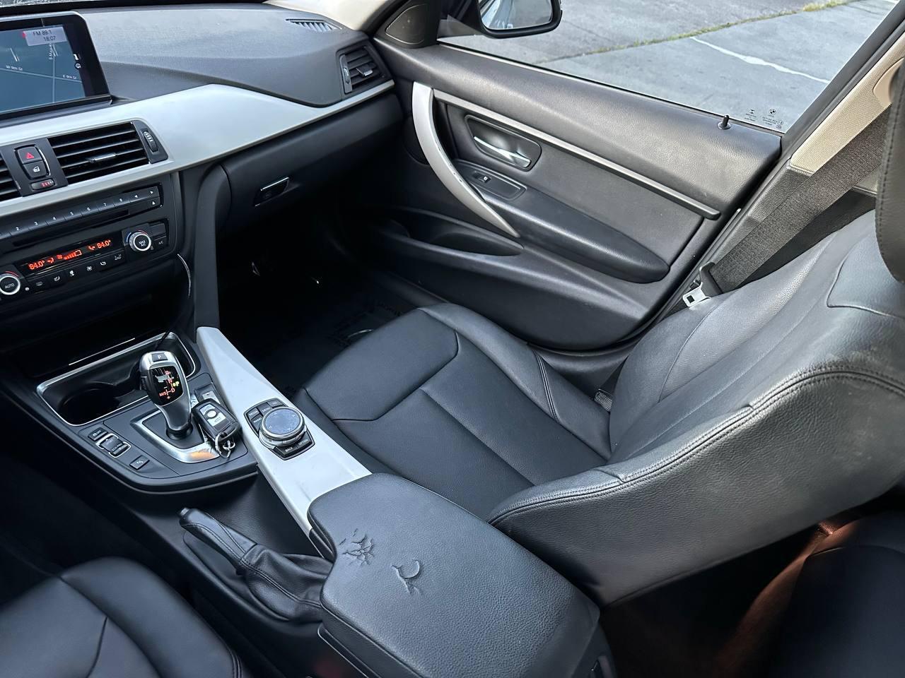 BMW 3-Series 320i Sedan 2014