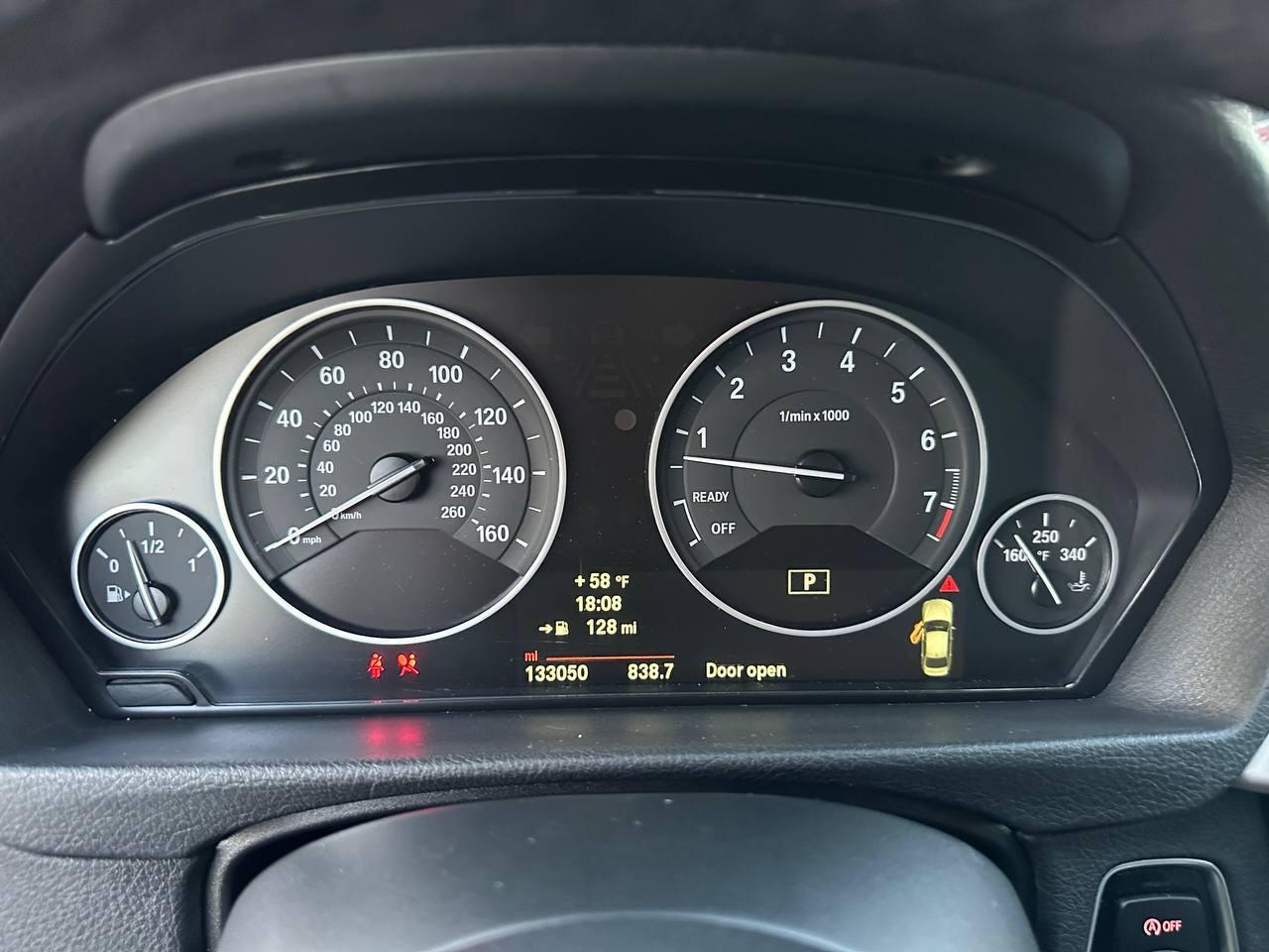 BMW 3-Series 320i Sedan 2014