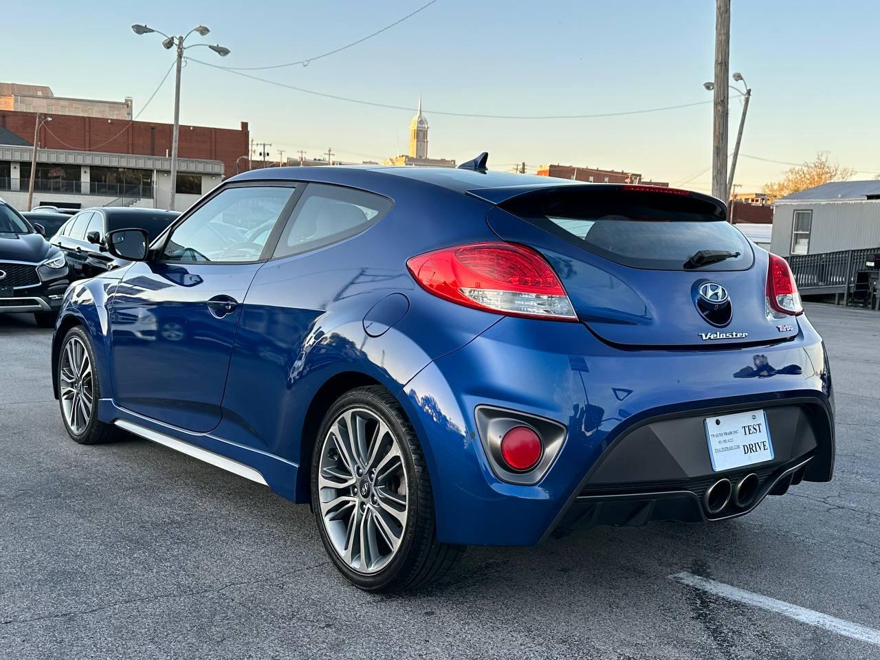 Hyundai Veloster Turbo 6AT 2016