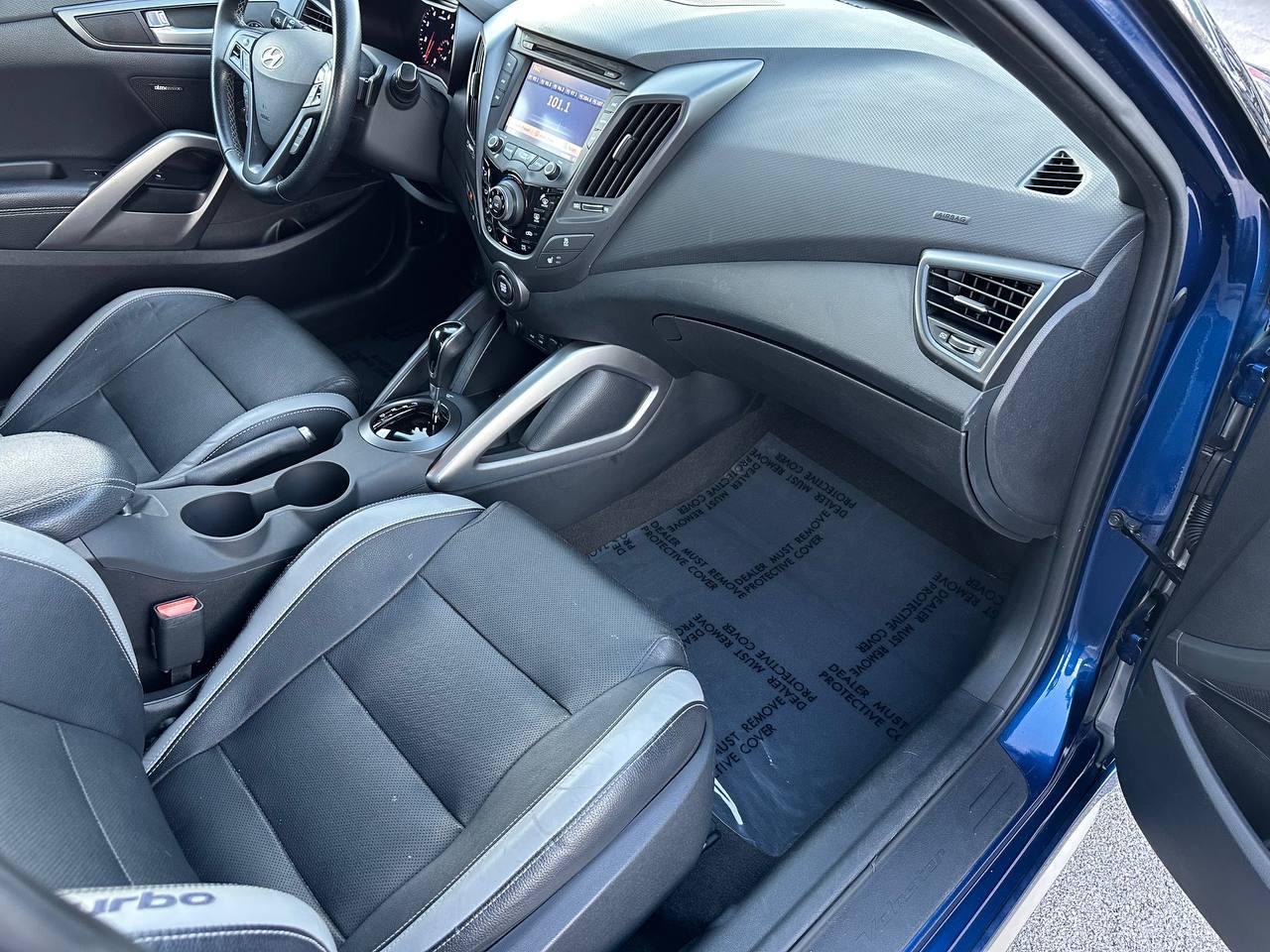 Hyundai Veloster Turbo 6AT 2016