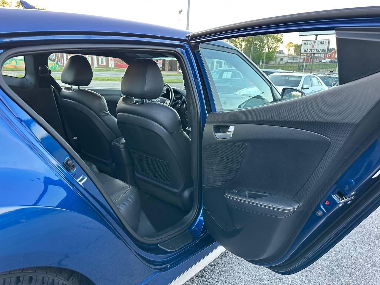 Hyundai Veloster Turbo 6AT 2016