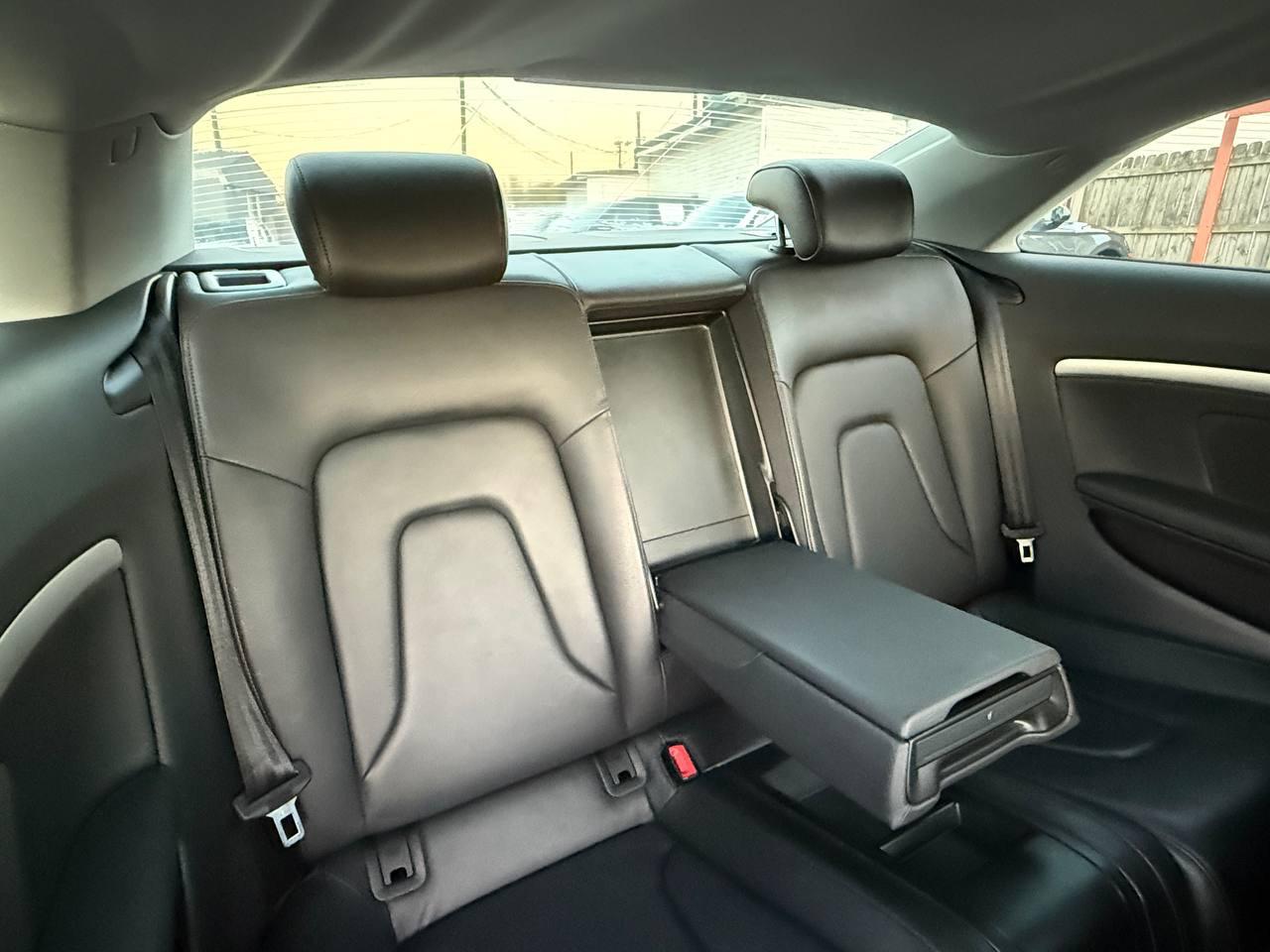 Audi A5 Coupe 2.0T quattro Tiptronic 2013