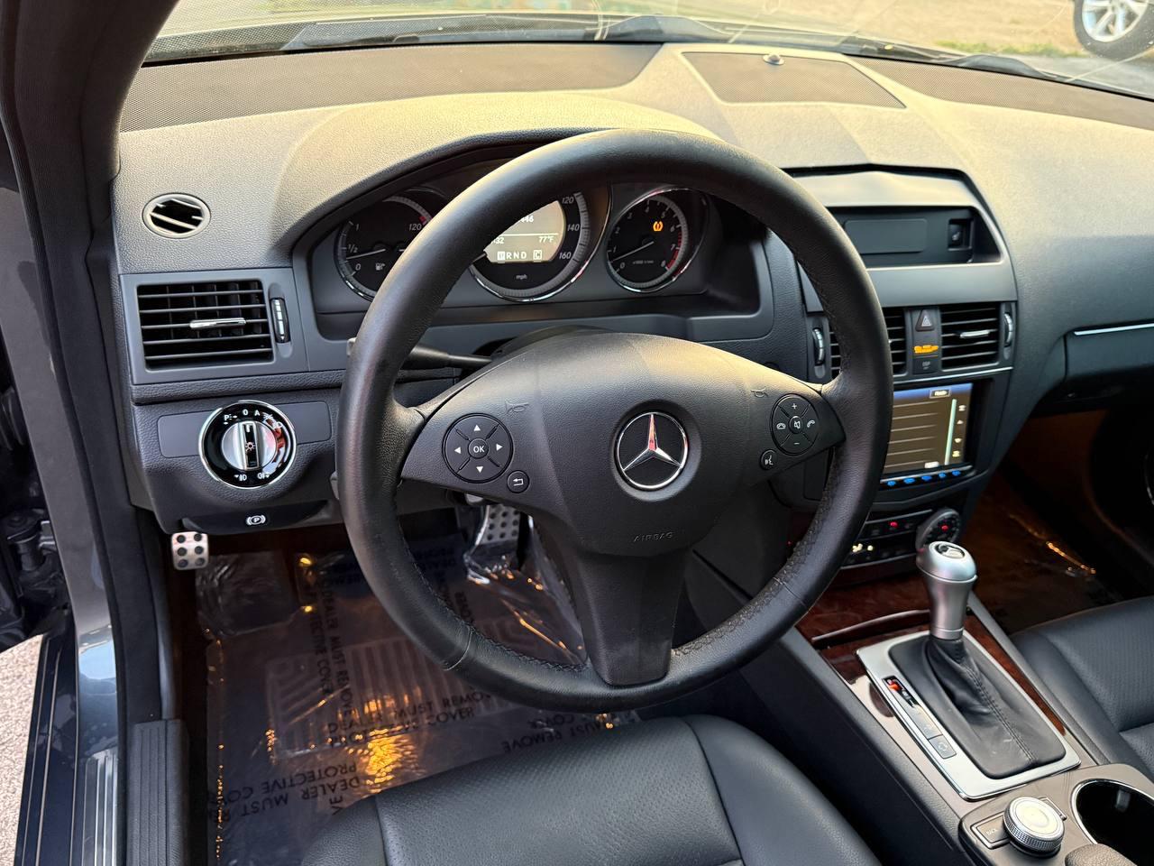 Mercedes-Benz C-Class C300 4MATIC Sport Sedan 2010