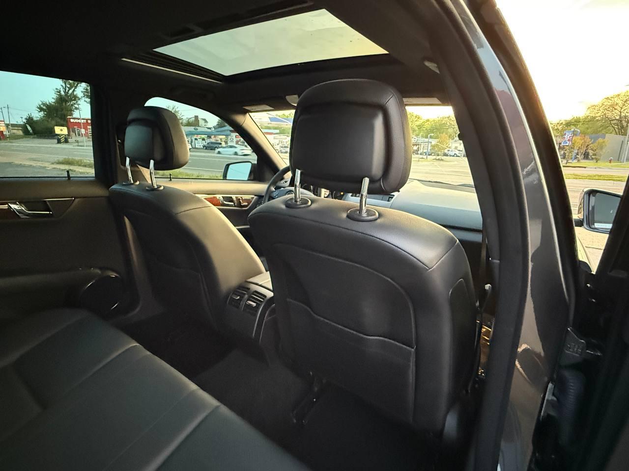 Mercedes-Benz C-Class C300 4MATIC Sport Sedan 2010