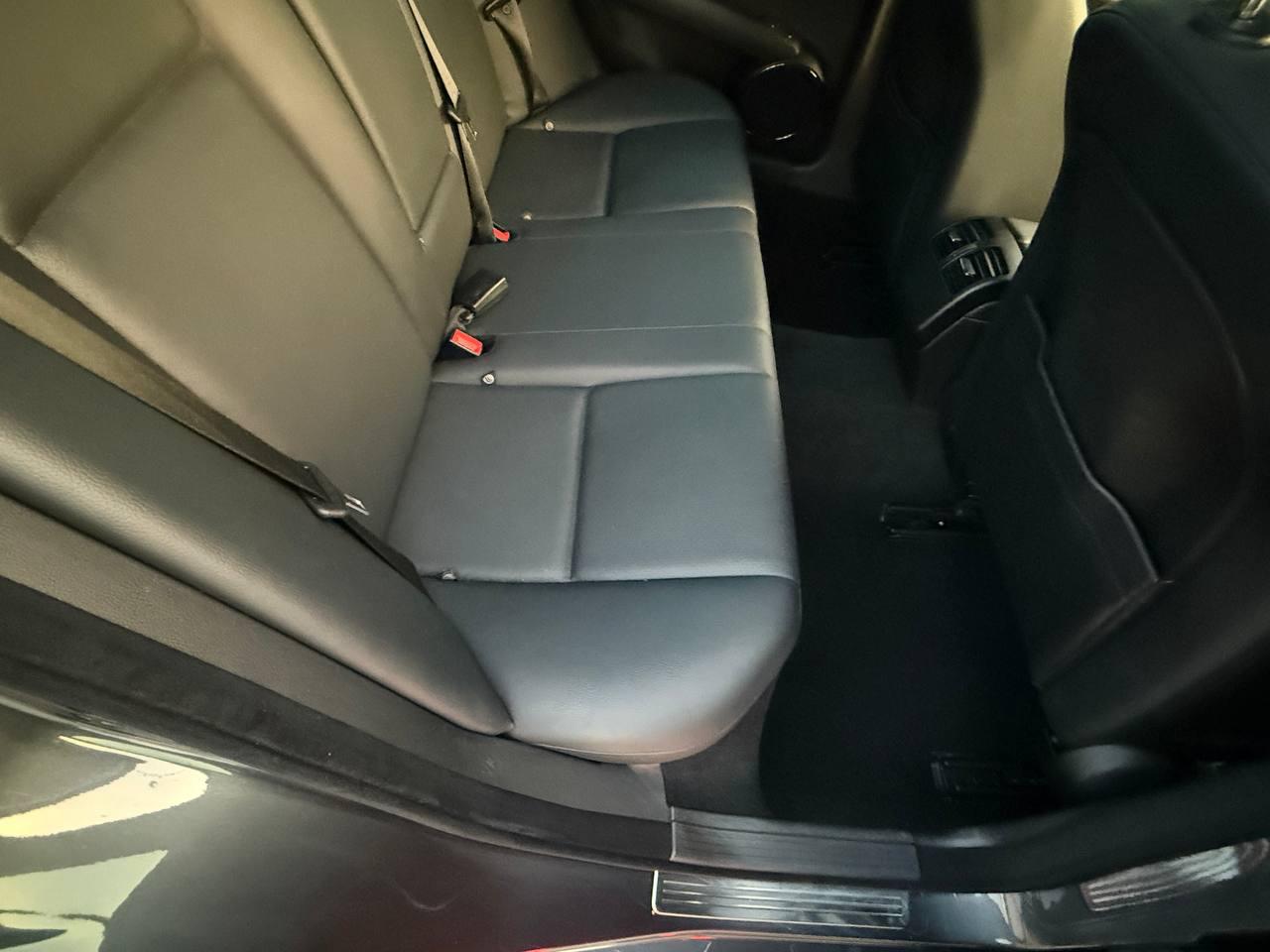 Mercedes-Benz C-Class C300 4MATIC Sport Sedan 2010