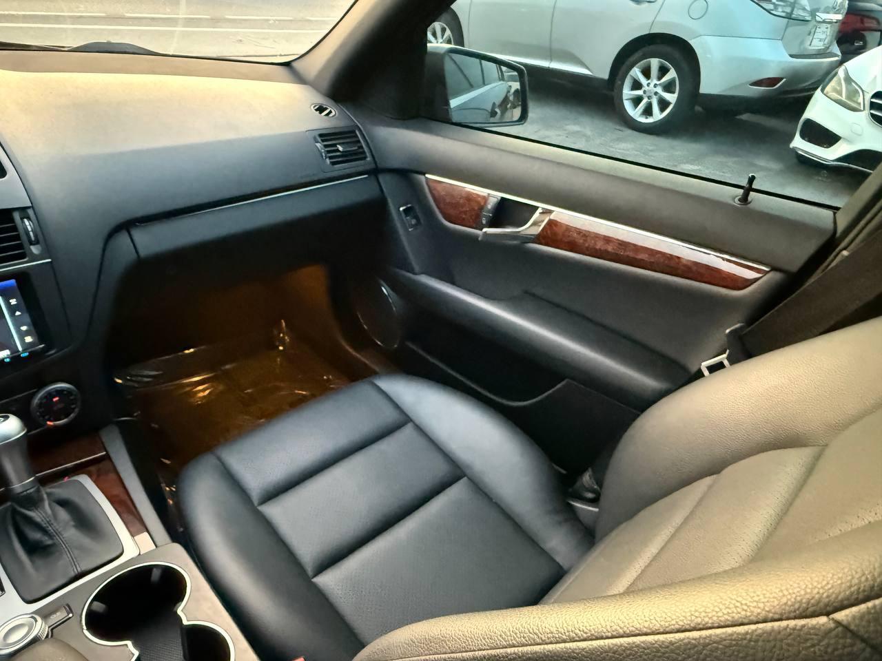 Mercedes-Benz C-Class C300 4MATIC Sport Sedan 2010