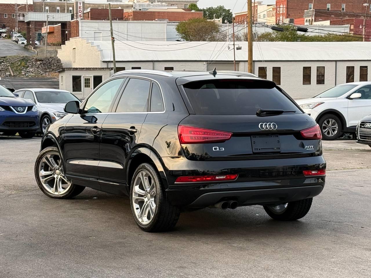 Audi Q3 2.0T quattro Premium Plus 2016