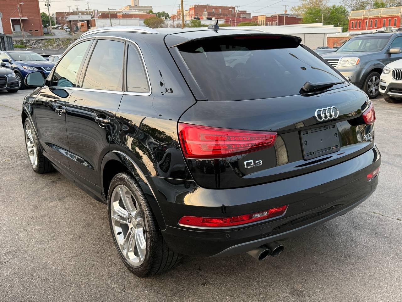 Audi Q3 2.0T quattro Premium Plus 2016