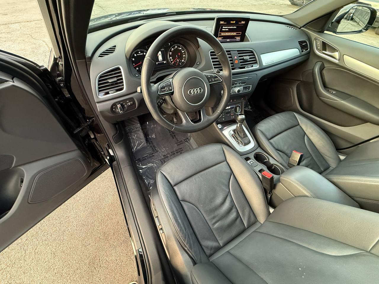 Audi Q3 2.0T quattro Premium Plus 2016