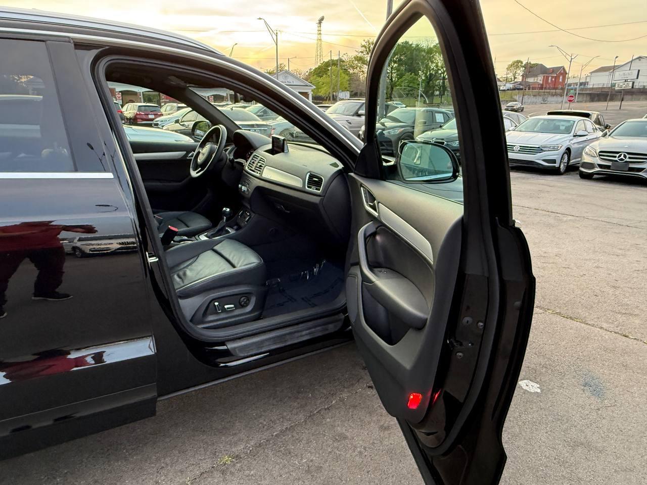 Audi Q3 2.0T quattro Premium Plus 2016