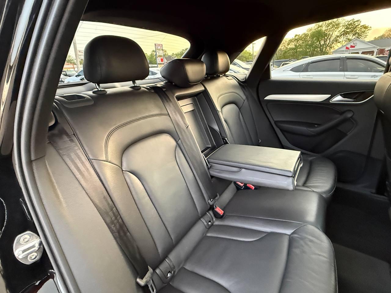 Audi Q3 2.0T quattro Premium Plus 2016