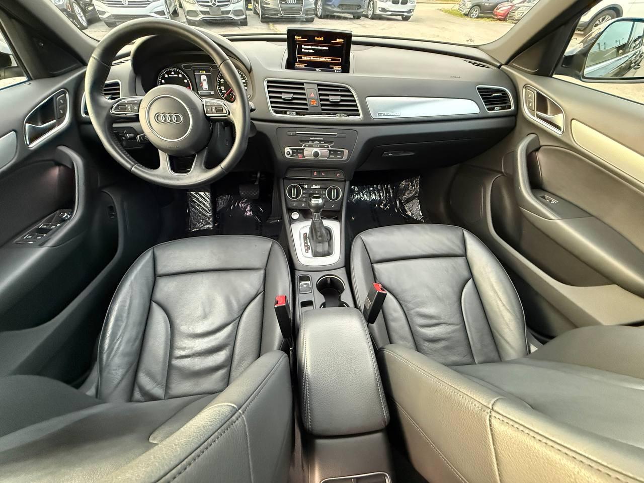 Audi Q3 2.0T quattro Premium Plus 2016