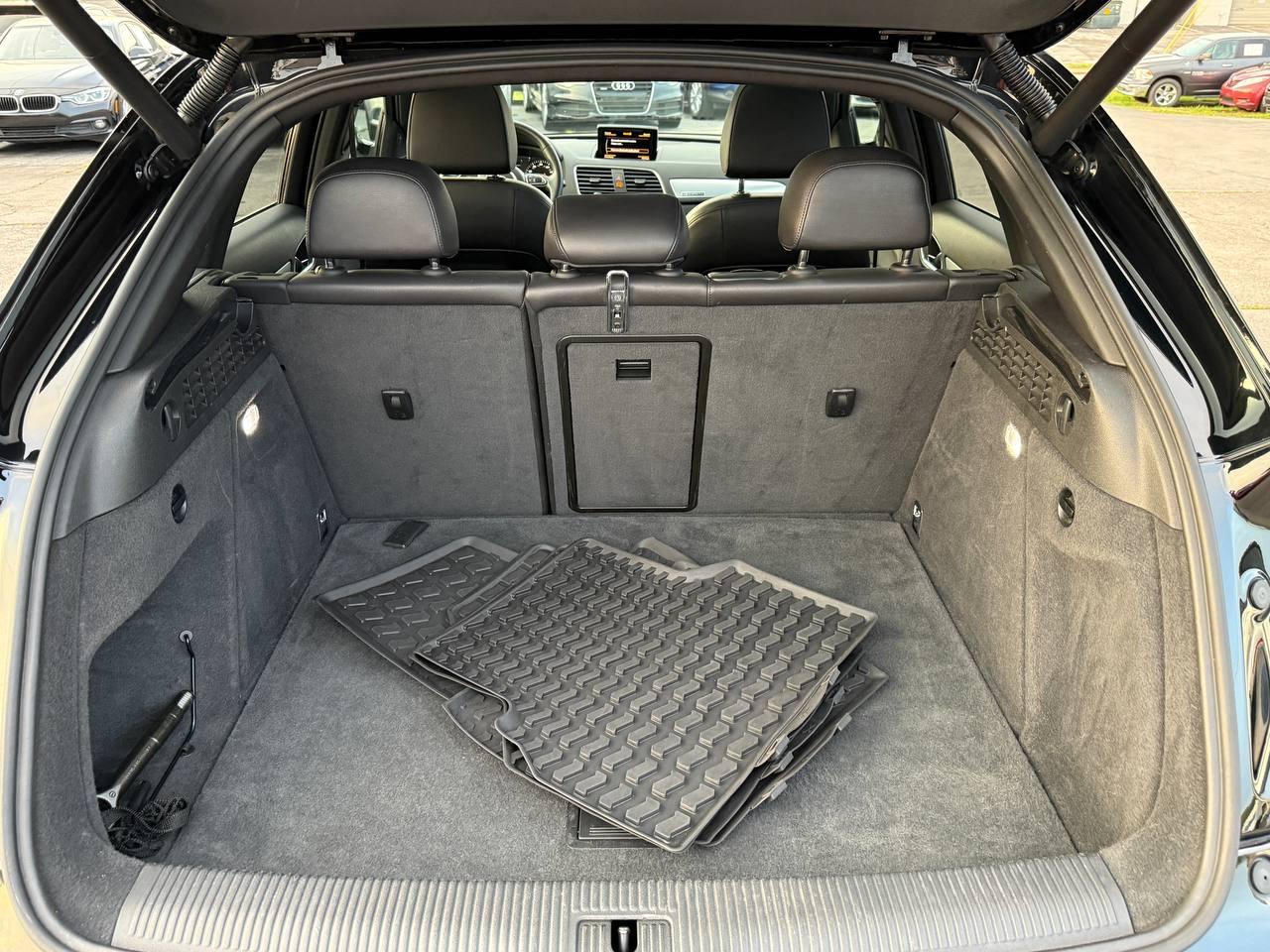 Audi Q3 2.0T quattro Premium Plus 2016