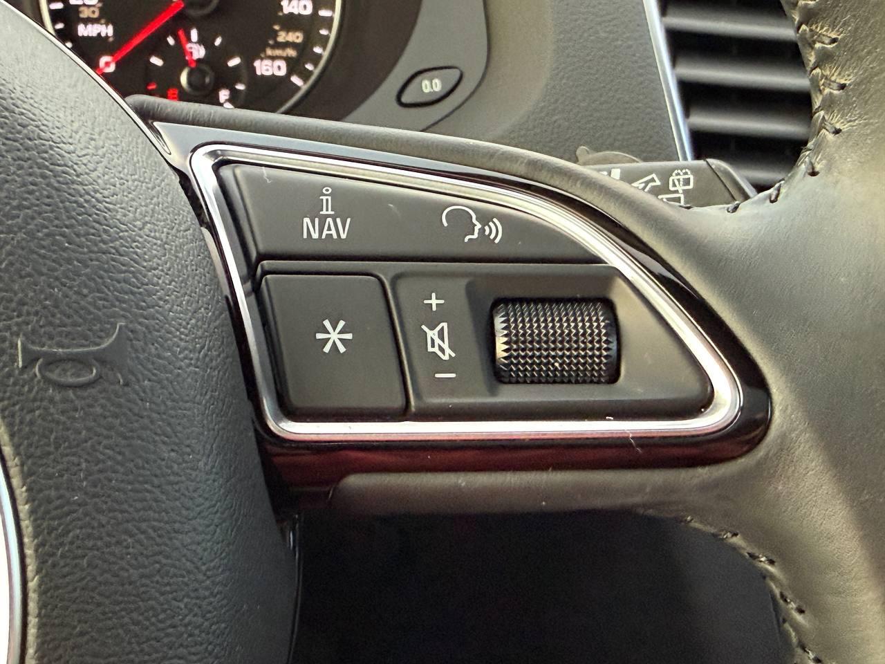 Audi Q3 2.0T quattro Premium Plus 2016