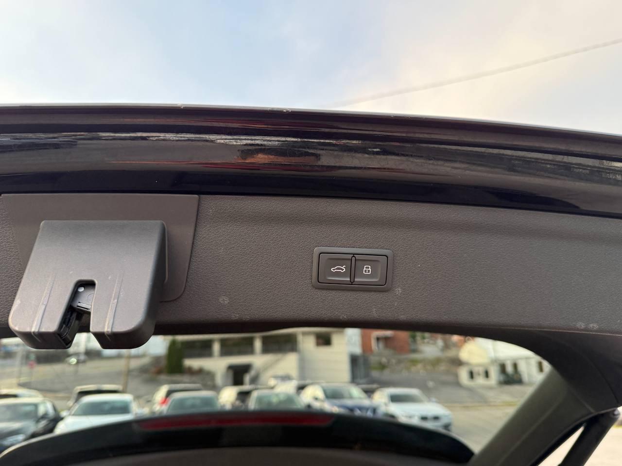 Audi Q3 2.0T quattro Premium Plus 2016