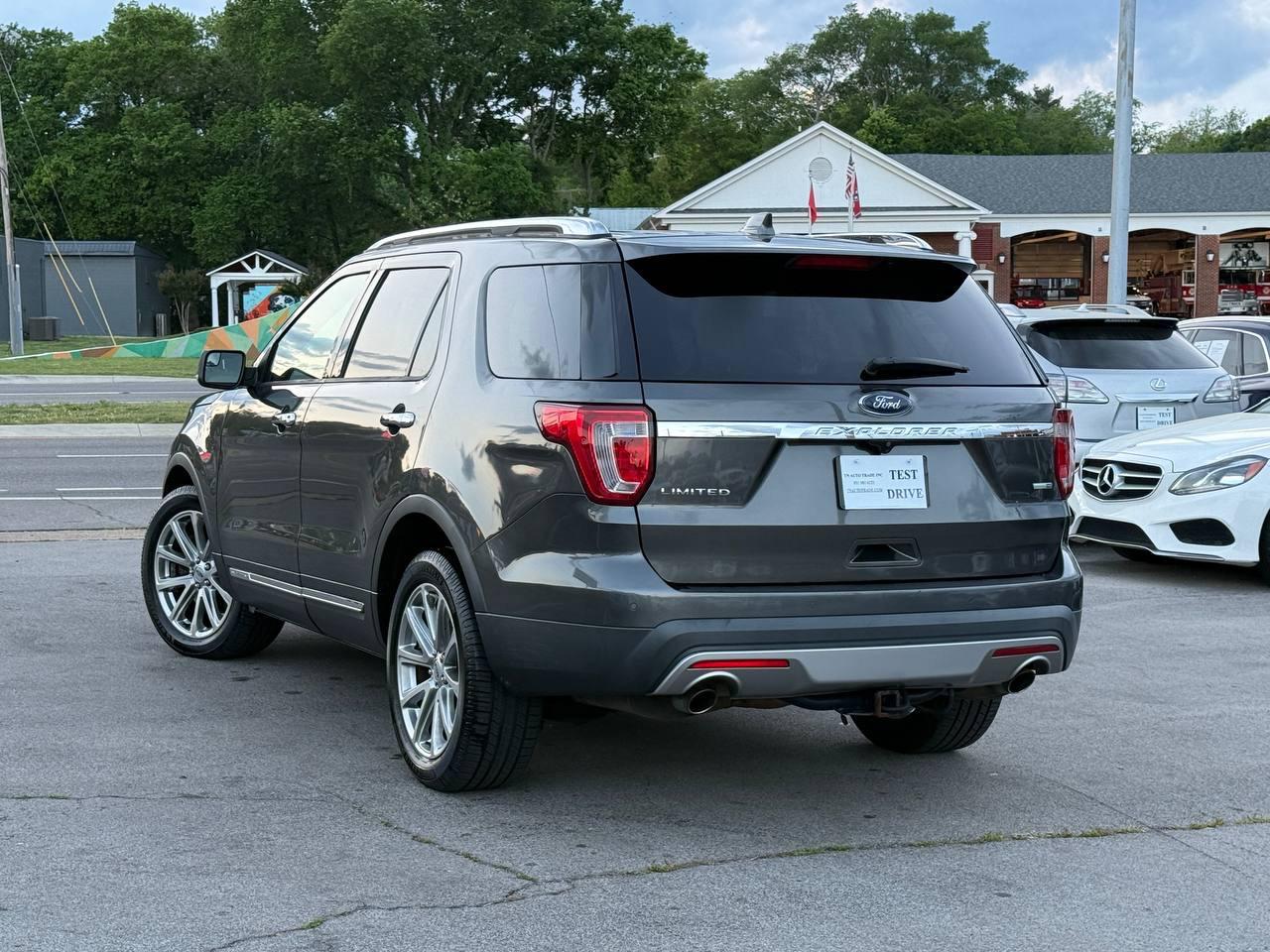 Ford Explorer Limited 4WD 2016