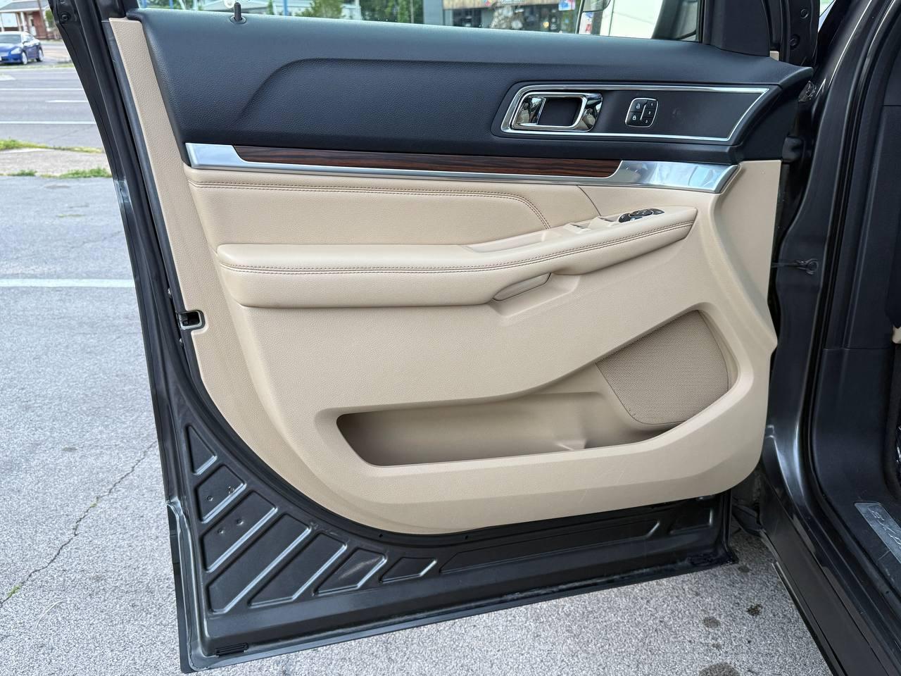 Ford Explorer Limited 4WD 2016