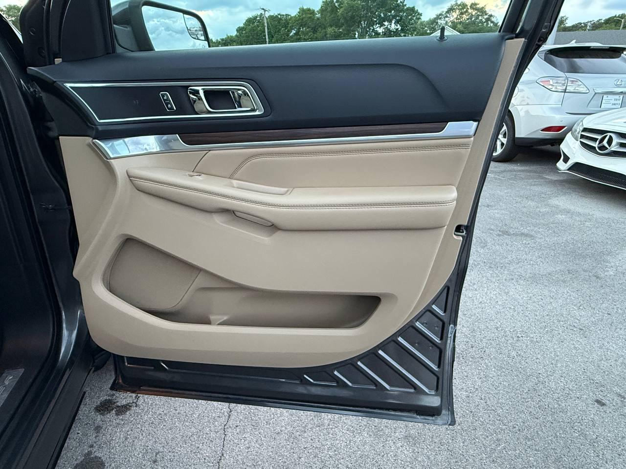 Ford Explorer Limited 4WD 2016