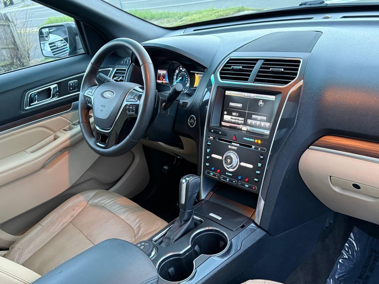 Ford Explorer Limited 4WD 2016