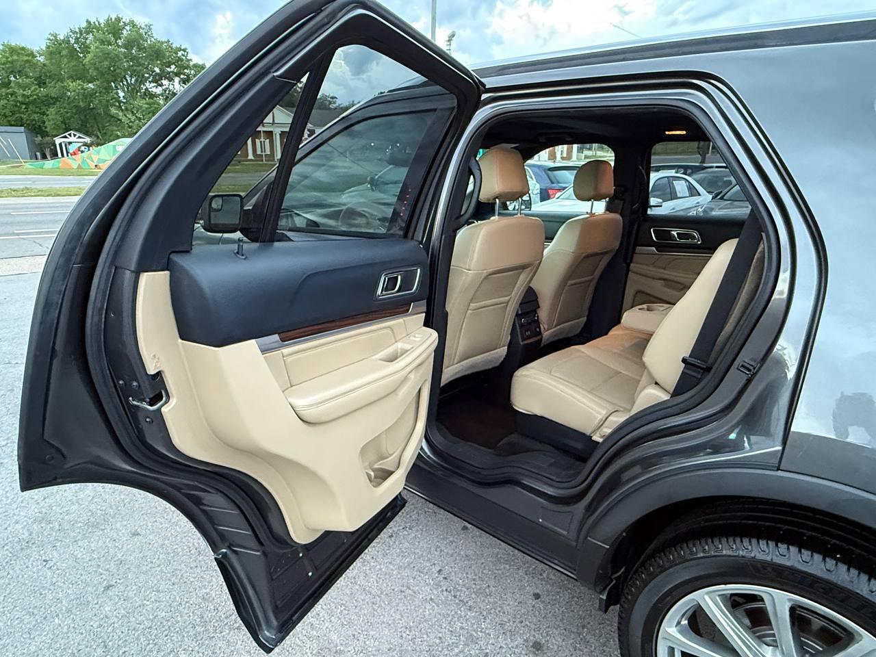 Ford Explorer Limited 4WD 2016