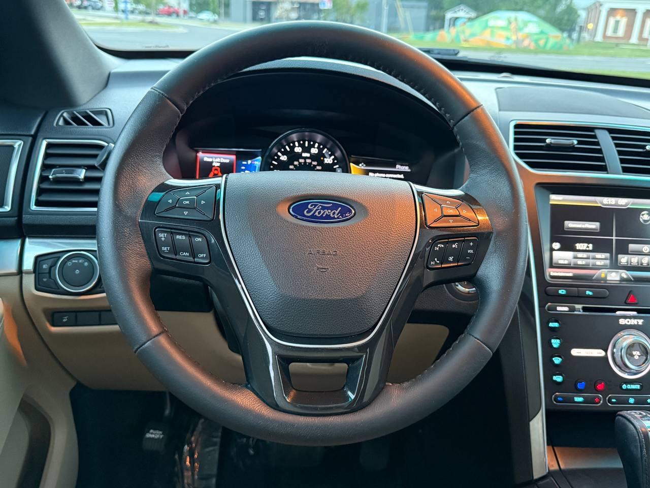 Ford Explorer Limited 4WD 2016