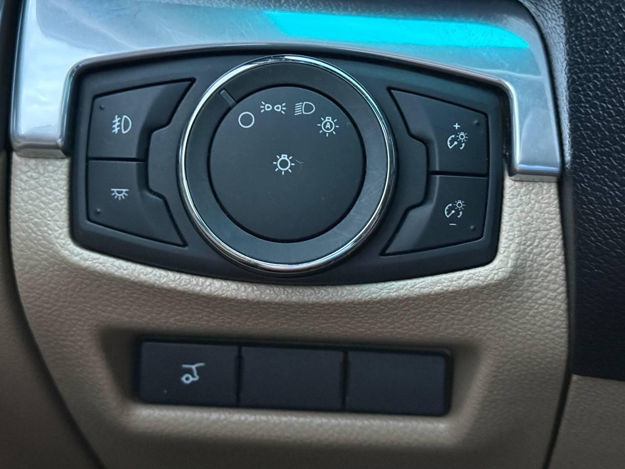 Ford Explorer Limited 4WD 2016