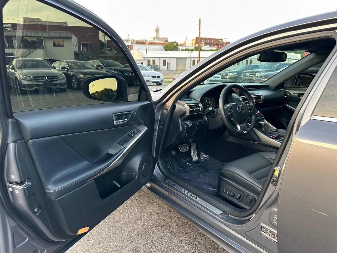 Lexus IS 350 RWD 2014