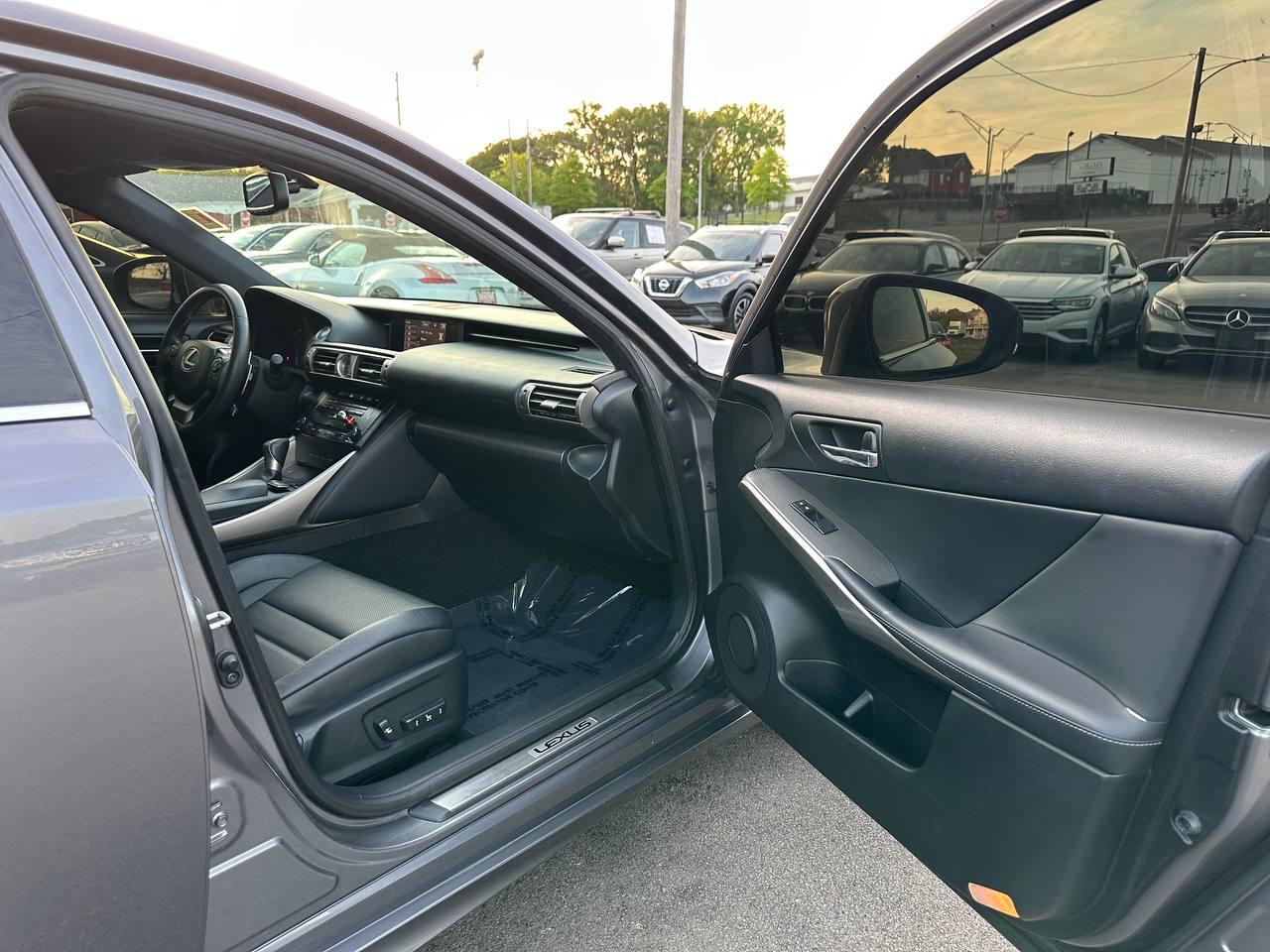 Lexus IS 350 RWD 2014