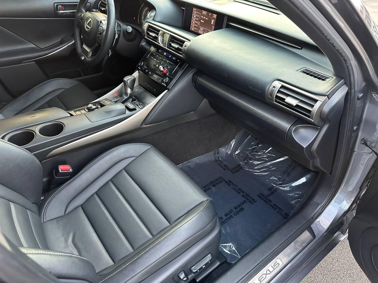 Lexus IS 350 RWD 2014