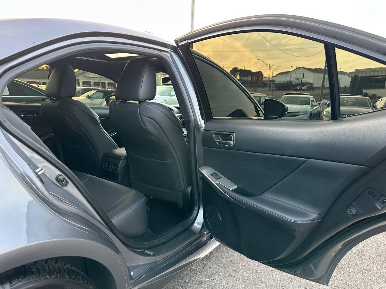 Lexus IS 350 RWD 2014