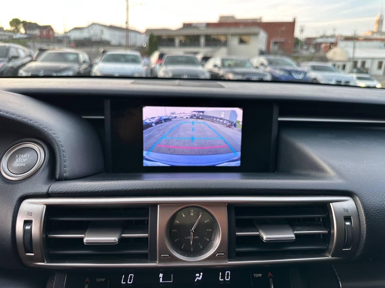 Lexus IS 350 RWD 2014