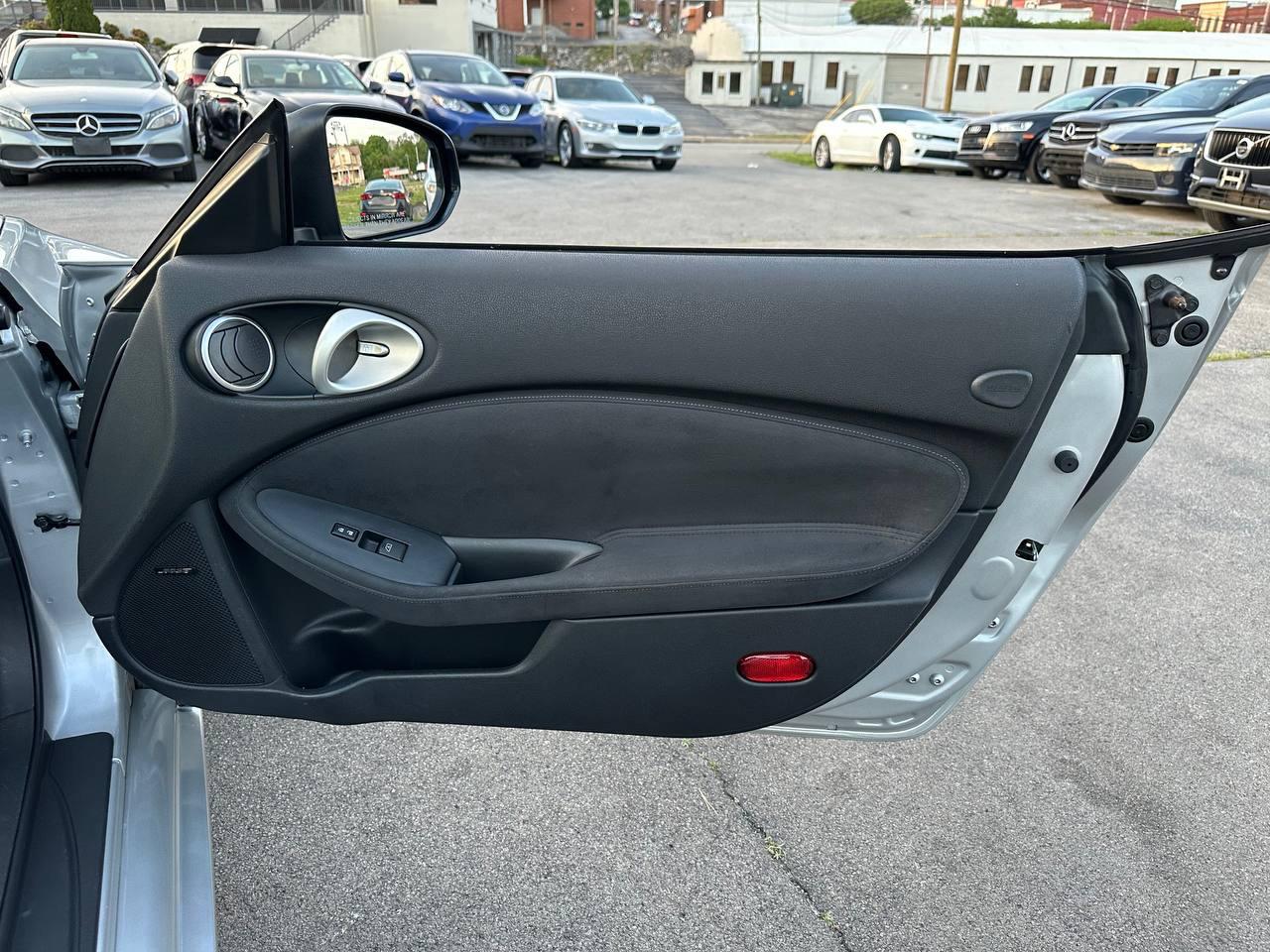 Nissan Z 370Z Touring Roadster 2012