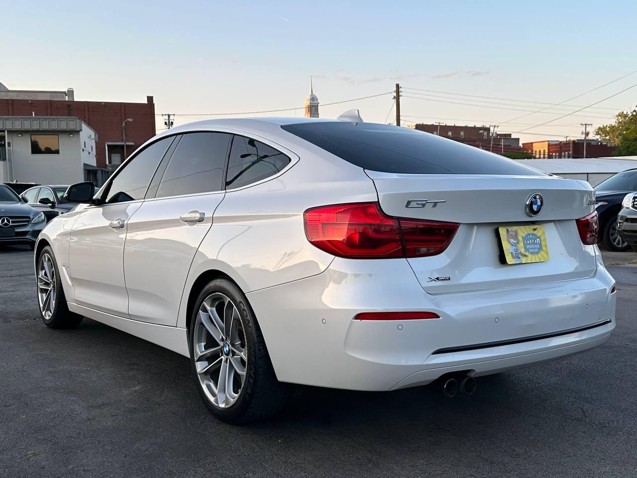 BMW 3-Series Gran Turismo 330i xDrive 2018