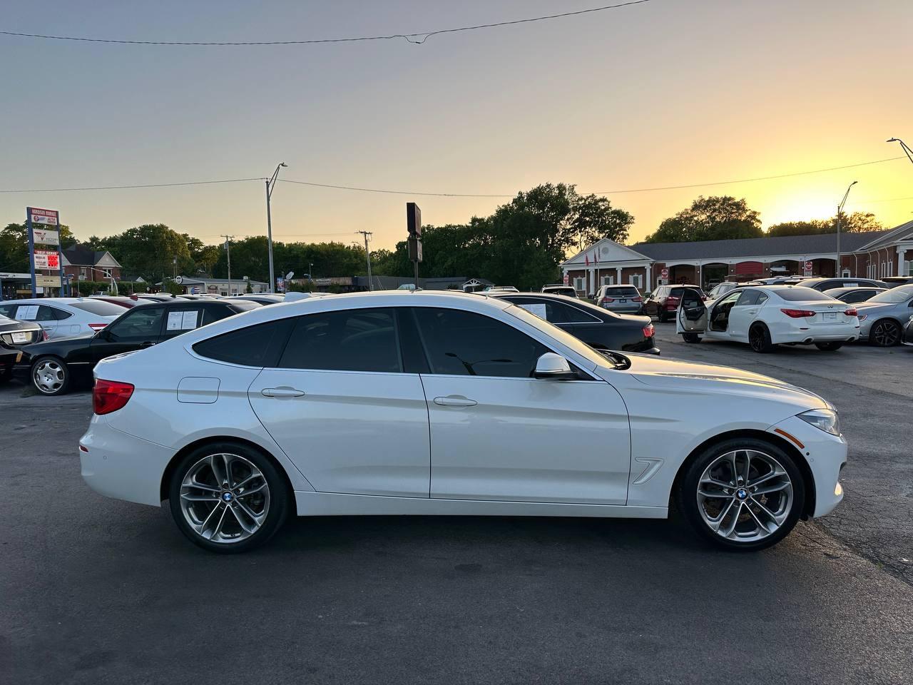 BMW 3-Series Gran Turismo 330i xDrive 2018