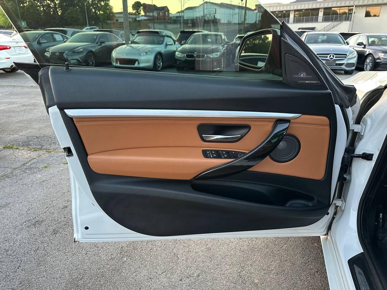 BMW 3-Series Gran Turismo 330i xDrive 2018