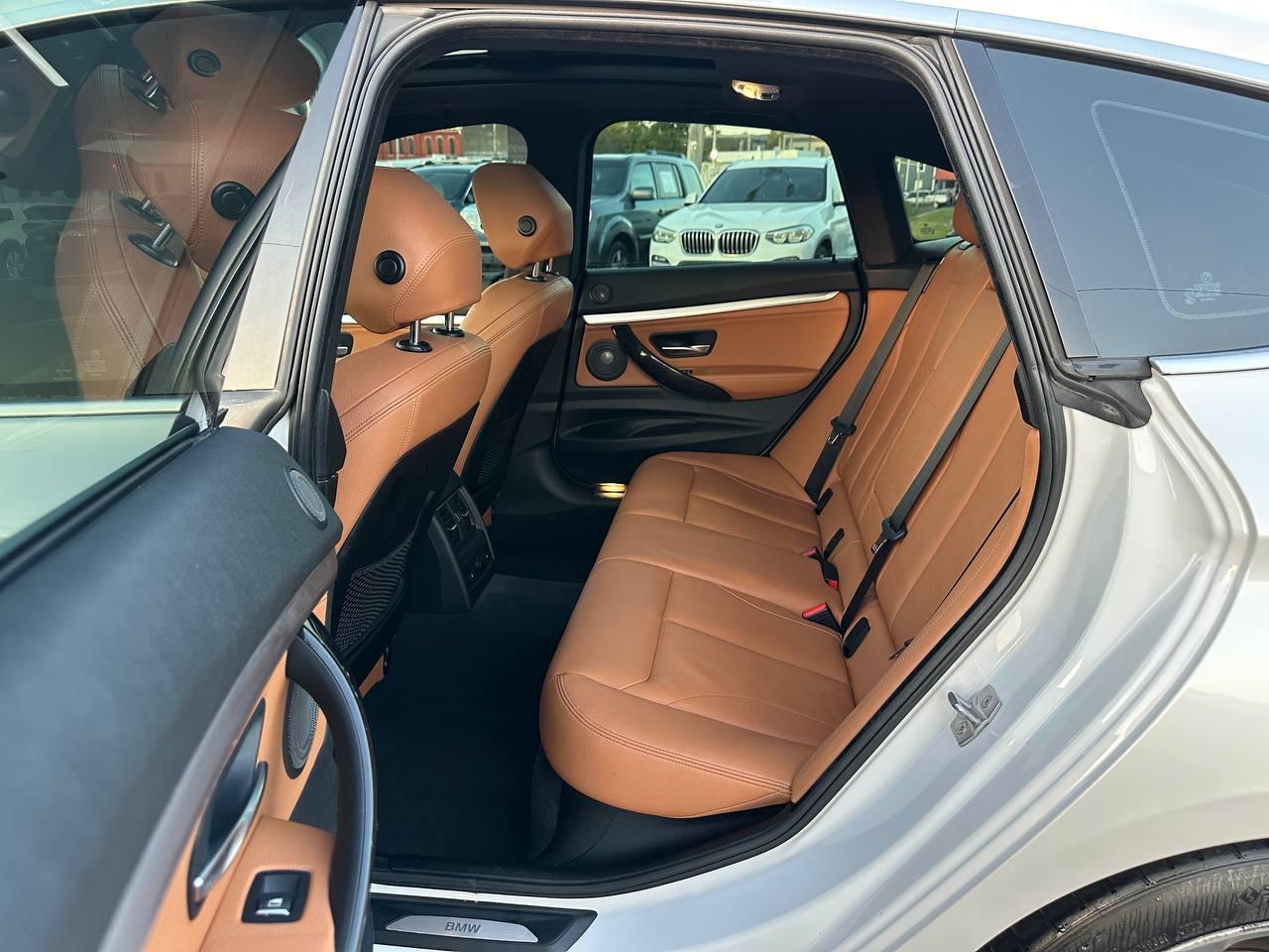 BMW 3-Series Gran Turismo 330i xDrive 2018