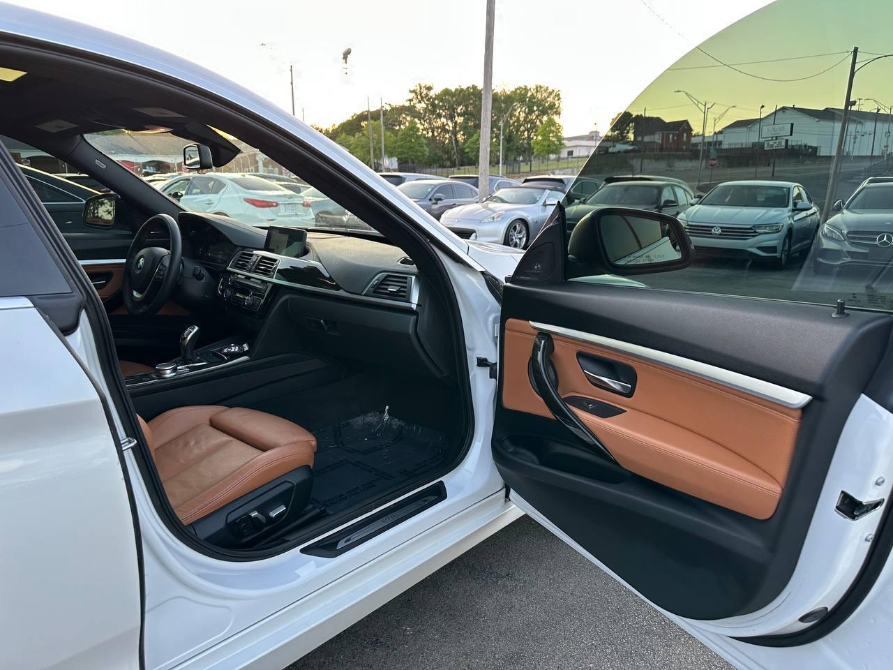 BMW 3-Series Gran Turismo 330i xDrive 2018