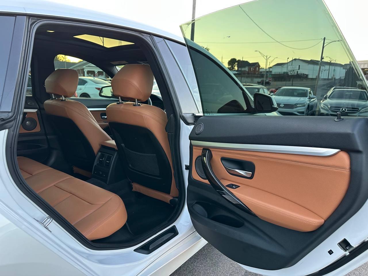 BMW 3-Series Gran Turismo 330i xDrive 2018