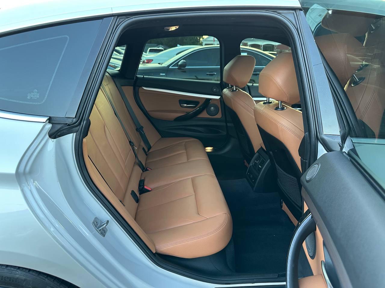 BMW 3-Series Gran Turismo 330i xDrive 2018