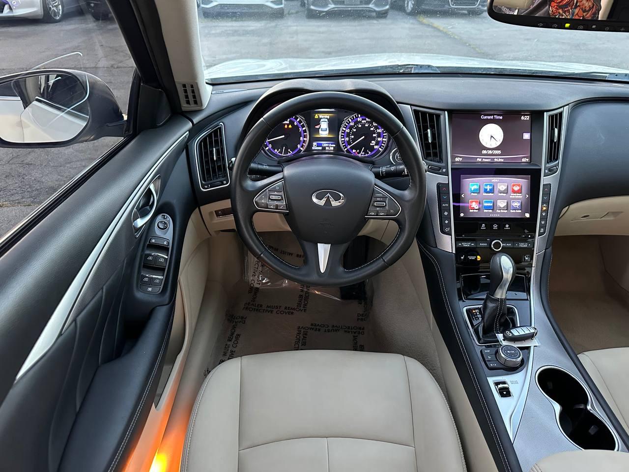 Infiniti Q50 Premium 2015