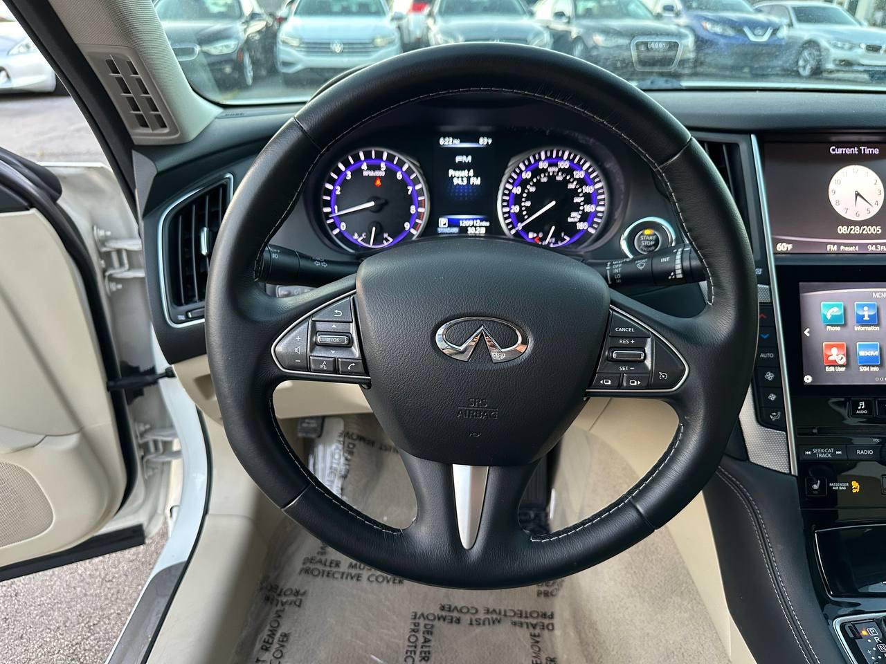 Infiniti Q50 Premium 2015