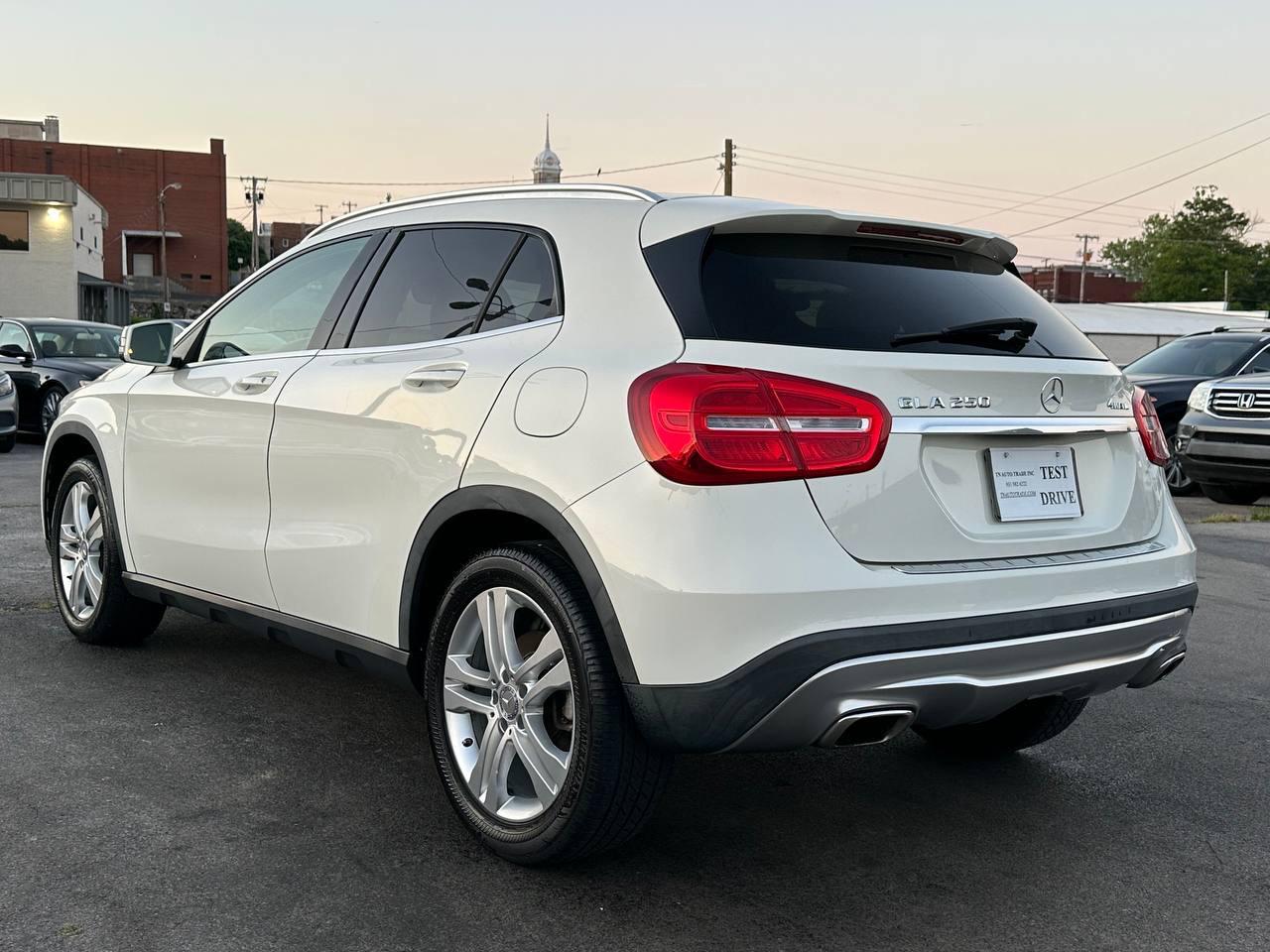 Mercedes-Benz GLA-Class GLA250 4MATIC 2015