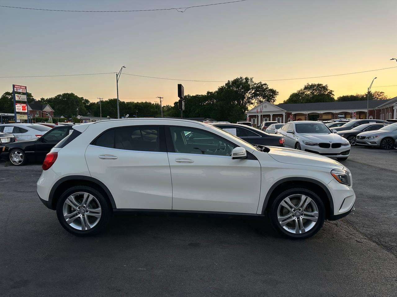 Mercedes-Benz GLA-Class GLA250 4MATIC 2015