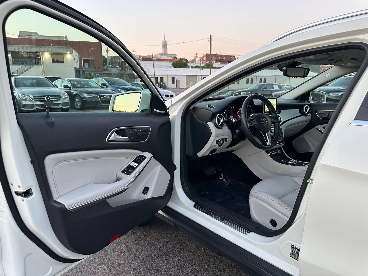 Mercedes-Benz GLA-Class GLA250 4MATIC 2015