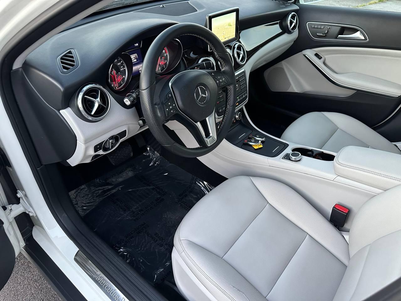 Mercedes-Benz GLA-Class GLA250 4MATIC 2015