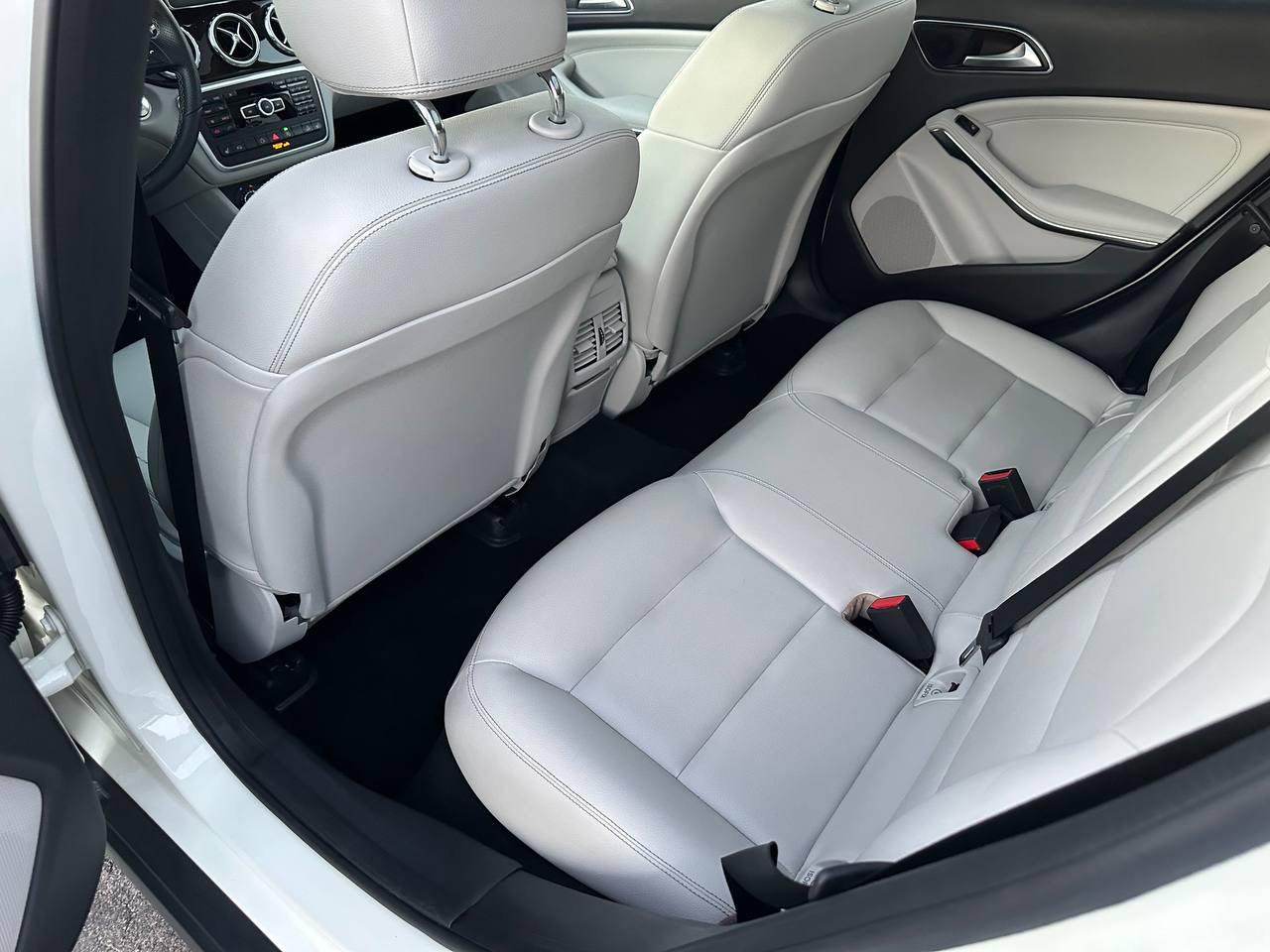 Mercedes-Benz GLA-Class GLA250 4MATIC 2015