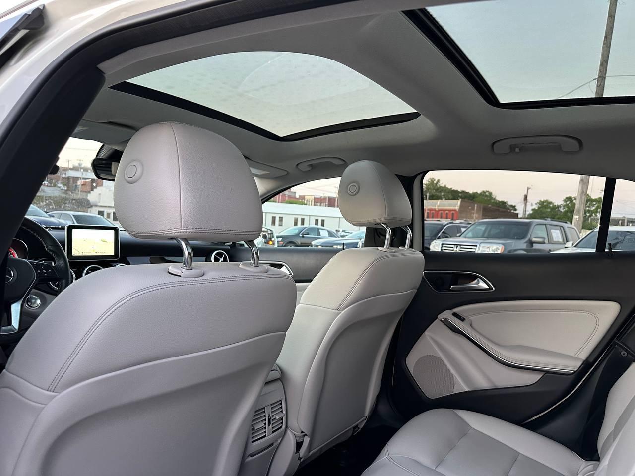 Mercedes-Benz GLA-Class GLA250 4MATIC 2015