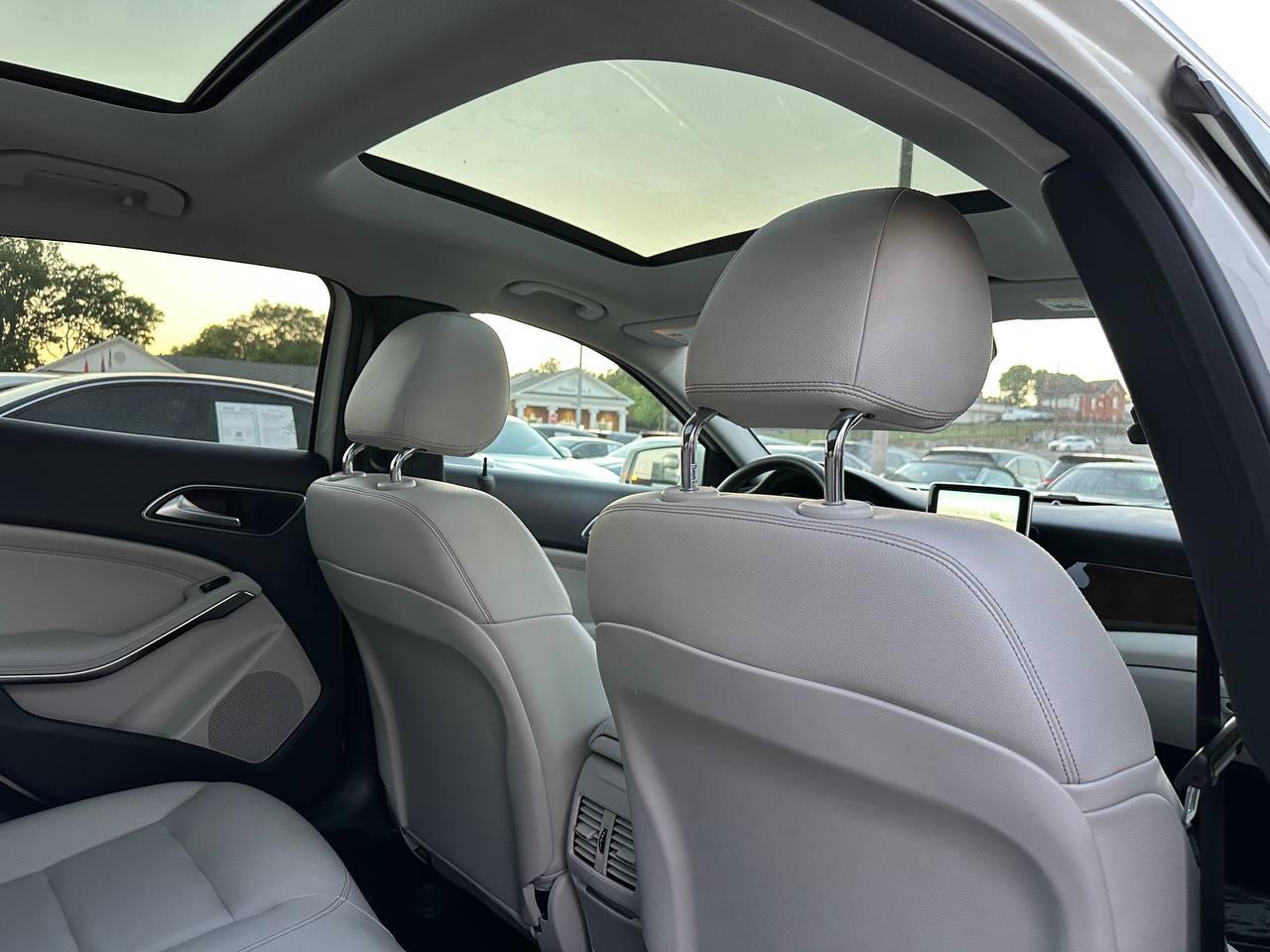 Mercedes-Benz GLA-Class GLA250 4MATIC 2015