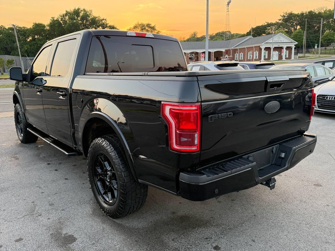 Ford F-150 Lariat SuperCrew 5.5-ft. Bed 4WD 2016