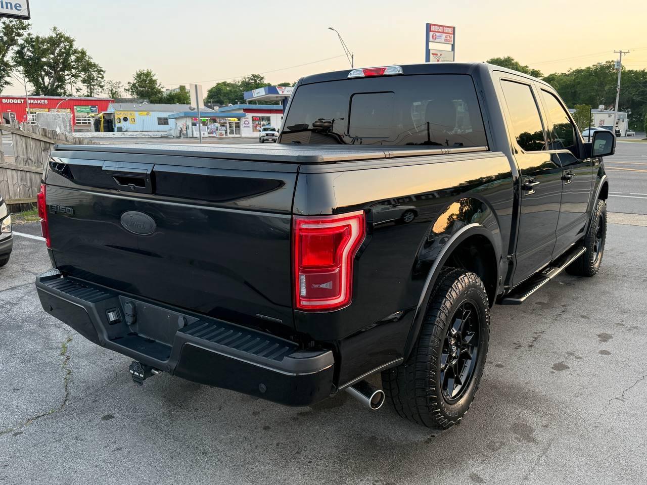 Ford F-150 Lariat SuperCrew 5.5-ft. Bed 4WD 2016